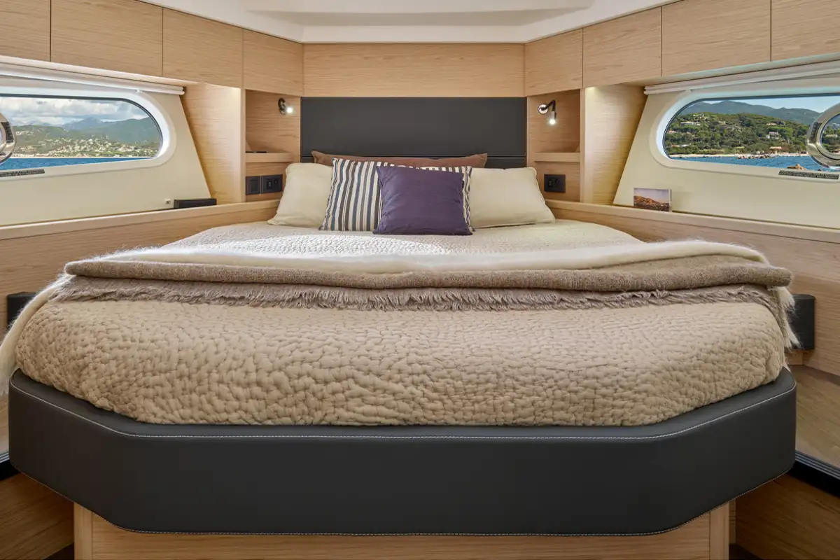 Beneteau Swift Trawler 48 – Portimão 9